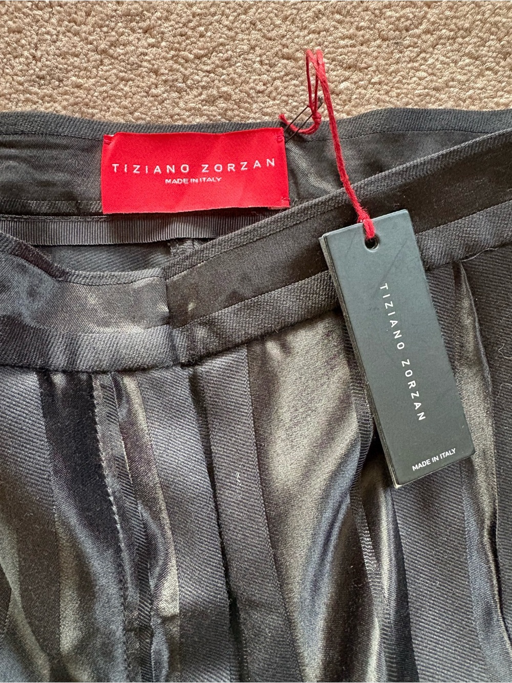 Tiziano Zorzan Boutique Women’s Black Stripe Satin-Trim Tapered Pants size 8 NWT - Picture 2 of 4